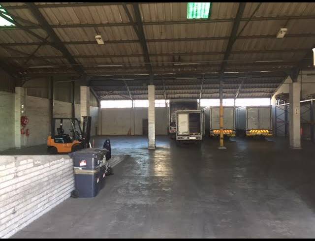821M² FACTORY TO LET IN EPPING INDUSTRIAL